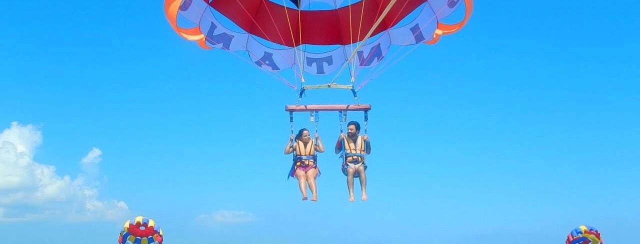 Aventura de deportes acuáticos en Tanjung Benoa Bali