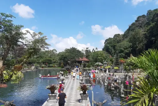 Excursión de un día al Templo de Lempuyang y la Cascada Tukad Cepung en Bali