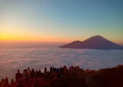 Trekking al amanecer en el Monte Batur Bali G2